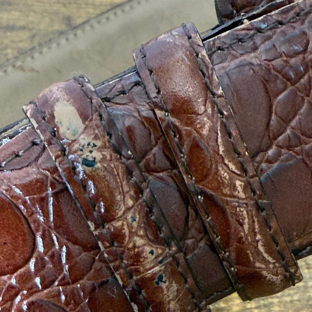 VTG Mark Shale Men's Genuine Leather Belt Large Brown Croc Embossed Print Preppy